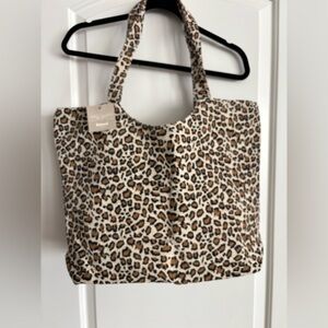 Chic Leopard Print Tote Bag